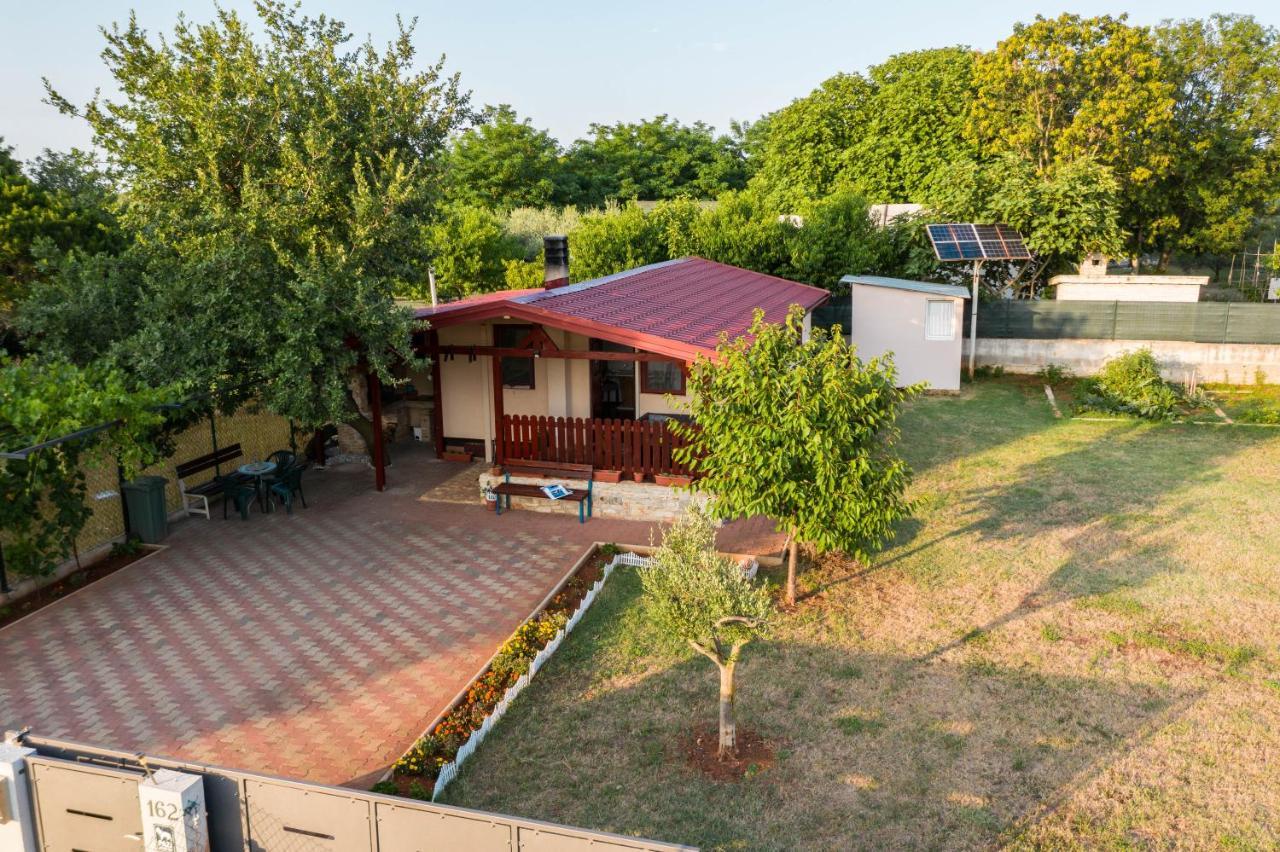 Funny House Villa Pula Exterior photo